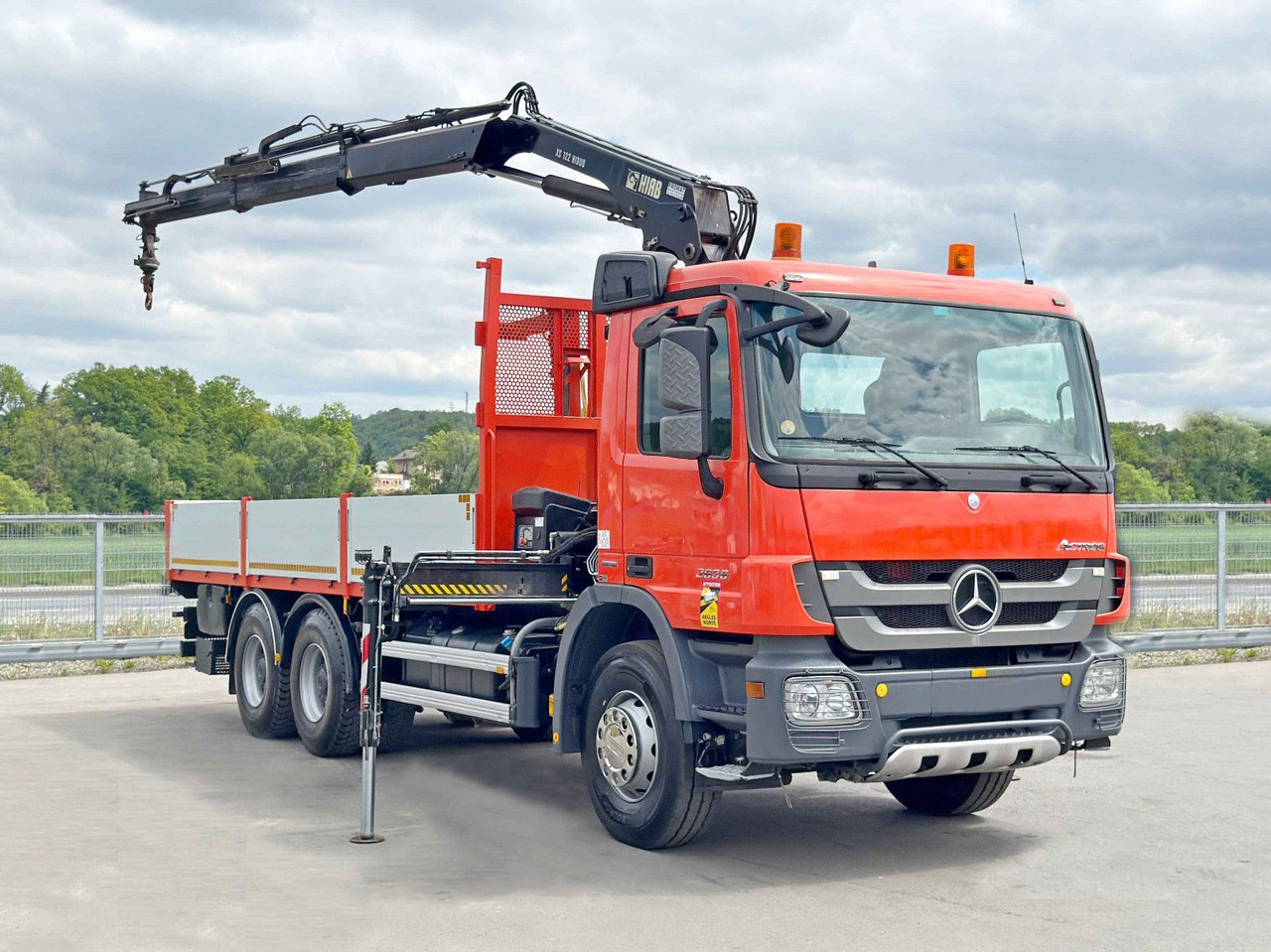 Mercedes-Benz ACTROS 2636*HIAB 122 BS-2 HIDUO + FUNK/6x4 * TOP - Kraanwagen: afbeelding 2 Mercedes-Benz ACTROS 2636*HIAB 122 BS-2 HIDUO + FUNK/6x4 * TOP - Kraanwagen: afbeelding 2