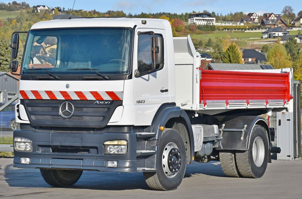 Mercedes-Benz AXOR 1823 * KIPPER 4,45 m * TOPZUSTAND Mercedes-Benz AXOR 1823 * KIPPER 4,45 m * TOPZUSTAND - Kipper vrachtwagen, Kraanwagen: afbeelding 5 Mercedes-Benz AXOR 1823 * KIPPER 4,45 m * TOPZUSTAND Mercedes-Benz AXOR 1823 * KIPPER 4,45 m * TOPZUSTAND - Kipper vrachtwagen, Kraanwagen: afbeelding 5