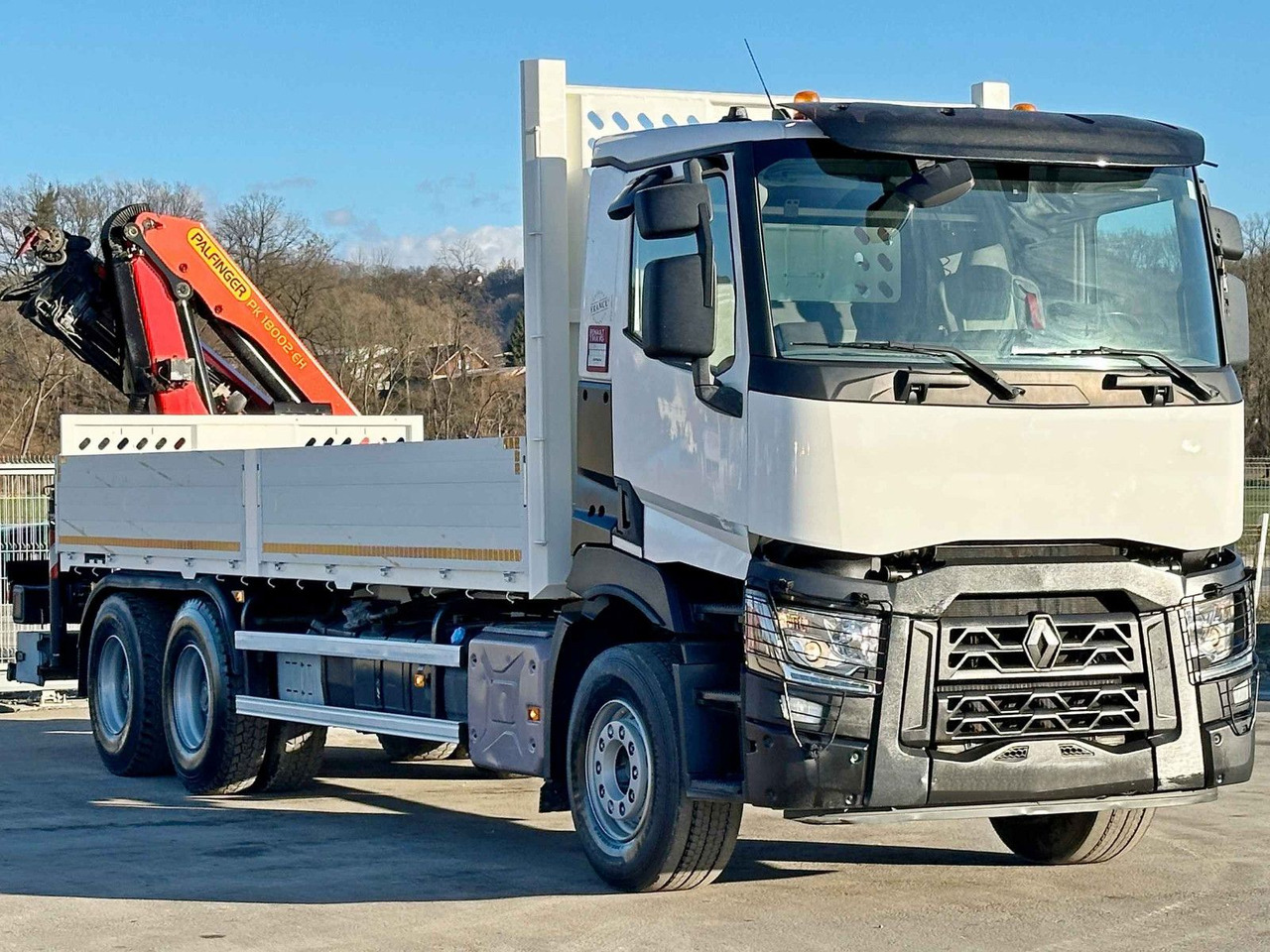 Renault C 380 *PRITSCHE 6,80m * PK 18002-EH C + FUNK*6x4 - Kraanwagen: afbeelding 3 Renault C 380 *PRITSCHE 6,80m * PK 18002-EH C + FUNK*6x4 - Kraanwagen: afbeelding 3
