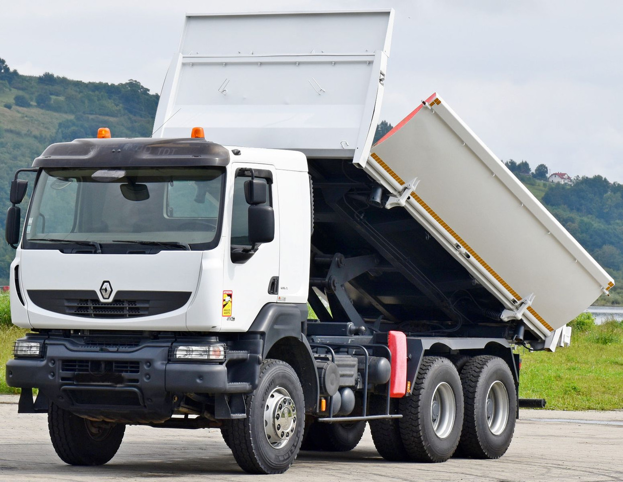 Renault KERAX 410* KIPPER 5,20 m + BORDMATIC / 6x4 - Kipper vrachtwagen: afbeelding 3 Renault KERAX 410* KIPPER 5,20 m + BORDMATIC / 6x4 - Kipper vrachtwagen: afbeelding 3