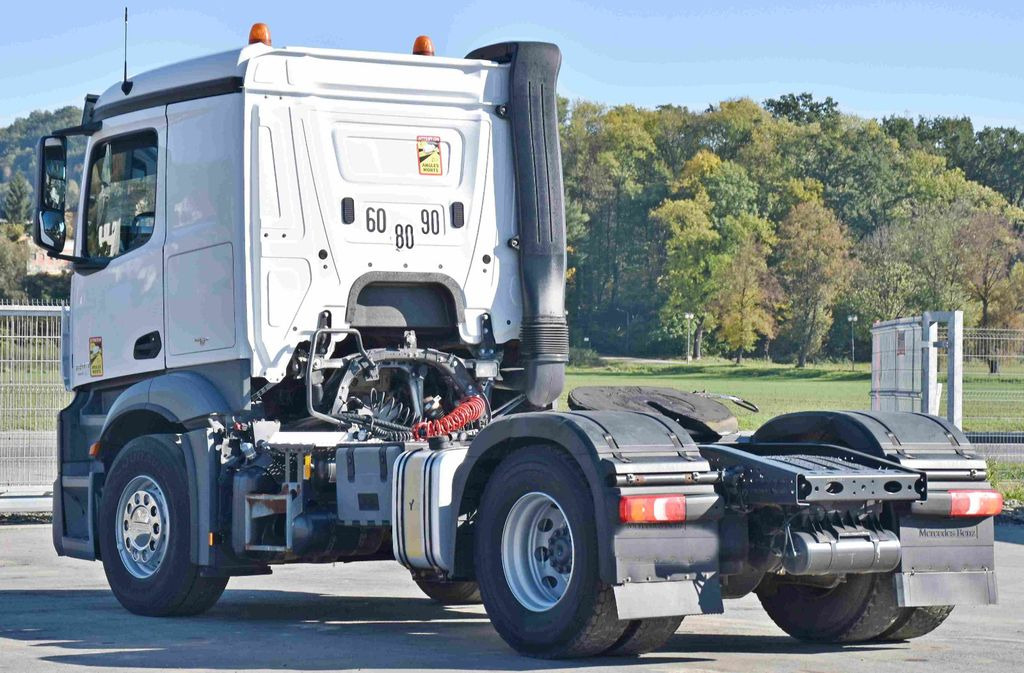 Mercedes-Benz ACTROS 1843 * Sattelzugmaschine * TOPZUSTAND - Trekker: afbeelding 4 Mercedes-Benz ACTROS 1843 * Sattelzugmaschine * TOPZUSTAND - Trekker: afbeelding 4