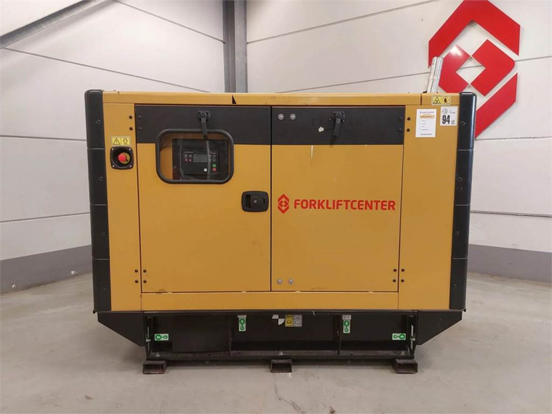 Cat DE33E0 - Bouwmachine: afbeelding 1 Cat DE33E0 - Bouwmachine: afbeelding 1