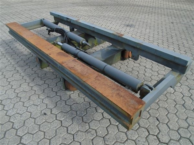 Kalmar DRU450-62S5 - Reach stacker: afbeelding 1 Kalmar DRU450-62S5 - Reach stacker: afbeelding 1