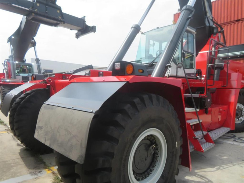 Kalmar DRU450-62S5 - Reach stacker: afbeelding 3 Kalmar DRU450-62S5 - Reach stacker: afbeelding 3