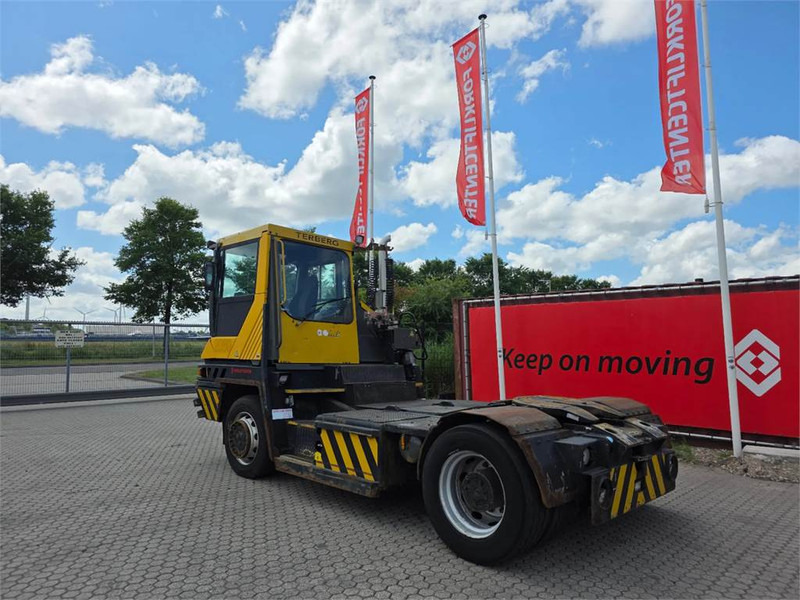 Leasing Terberg RT222 4x4 Terberg RT222 4x4: afbeelding 6 Leasing Terberg RT222 4x4 Terberg RT222 4x4: afbeelding 6