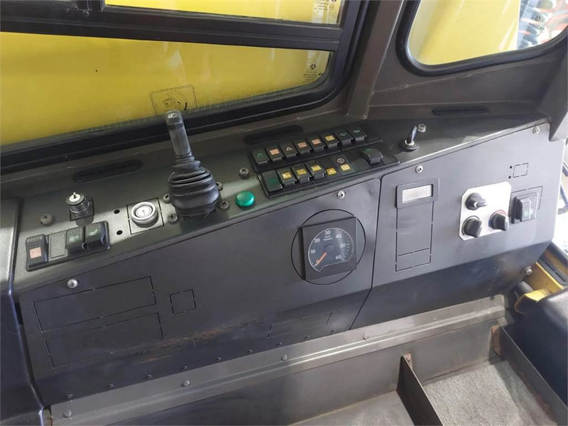 Leasing Terberg RT222 4x4 Terberg RT222 4x4: afbeelding 20 Leasing Terberg RT222 4x4 Terberg RT222 4x4: afbeelding 20