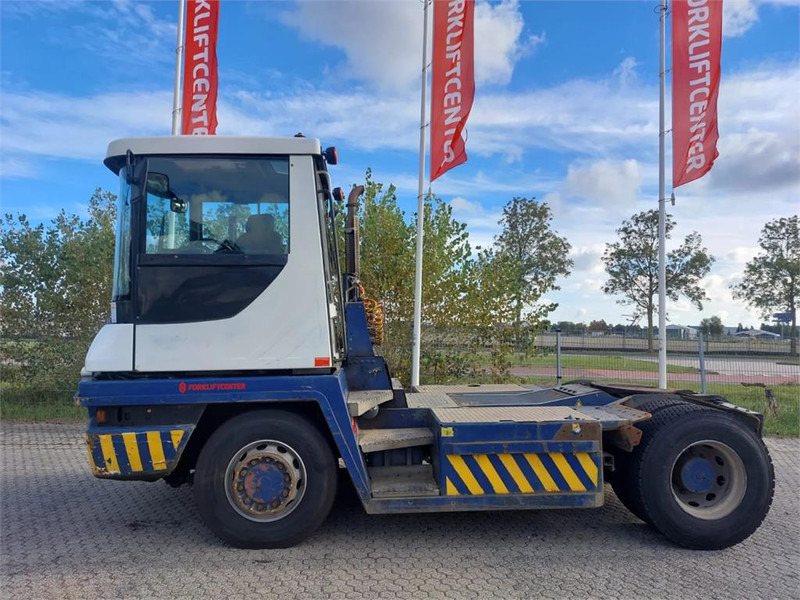Terberg RT283 4x4 - Terminal trekker: afbeelding 4 Terberg RT283 4x4 - Terminal trekker: afbeelding 4