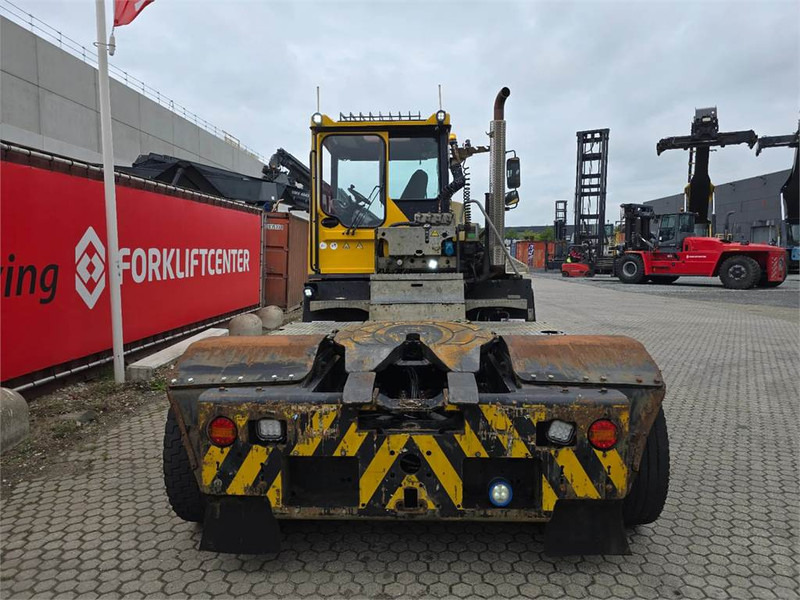 Terberg RT283 4x4 - Terminal trekker: afbeelding 5 Terberg RT283 4x4 - Terminal trekker: afbeelding 5