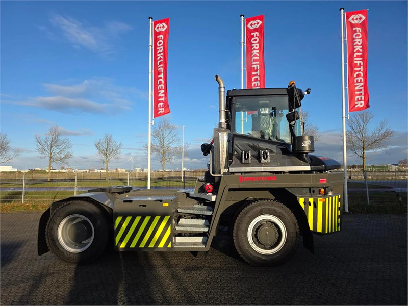 Terberg RT403 4x4 - Terminal trekker: afbeelding 3 Terberg RT403 4x4 - Terminal trekker: afbeelding 3