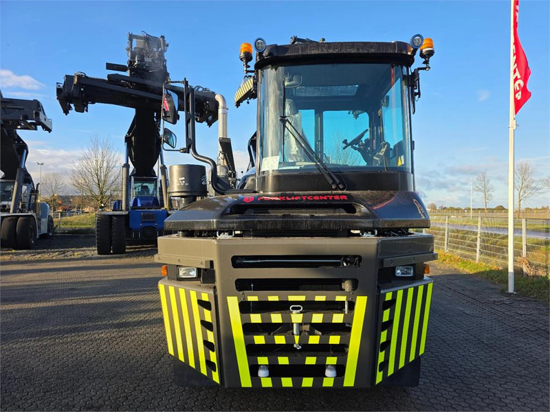 Terberg RT403 4x4 - Terminal trekker: afbeelding 5 Terberg RT403 4x4 - Terminal trekker: afbeelding 5