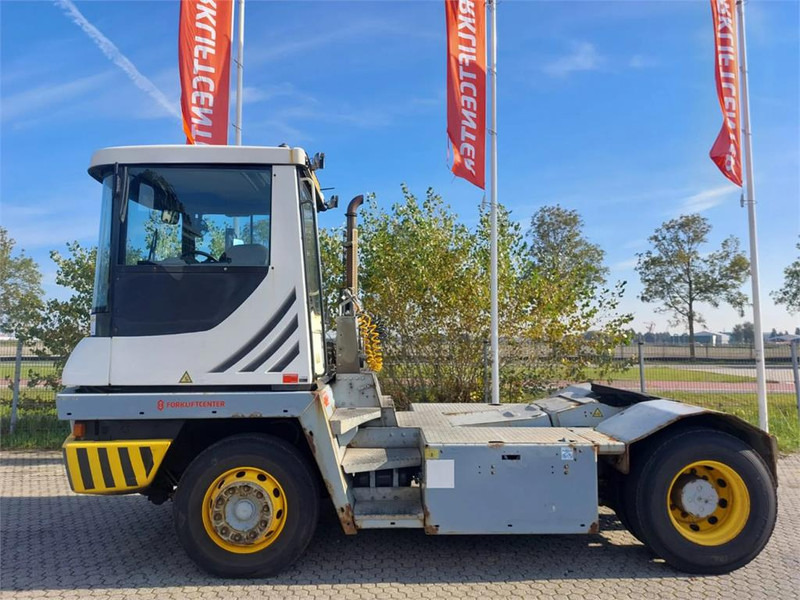 Terberg TT223 - Terminal trekker: afbeelding 4 Terberg TT223 - Terminal trekker: afbeelding 4