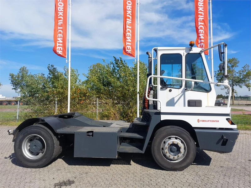 Terberg YT182 - Terminal trekker: afbeelding 3 Terberg YT182 - Terminal trekker: afbeelding 3