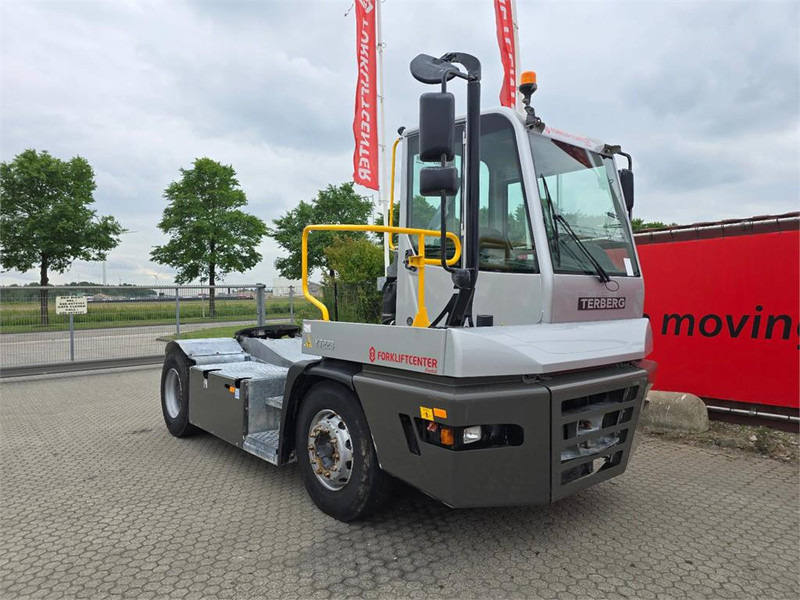 Terberg YT223 - Terminal trekker: afbeelding 1 Terberg YT223 - Terminal trekker: afbeelding 1