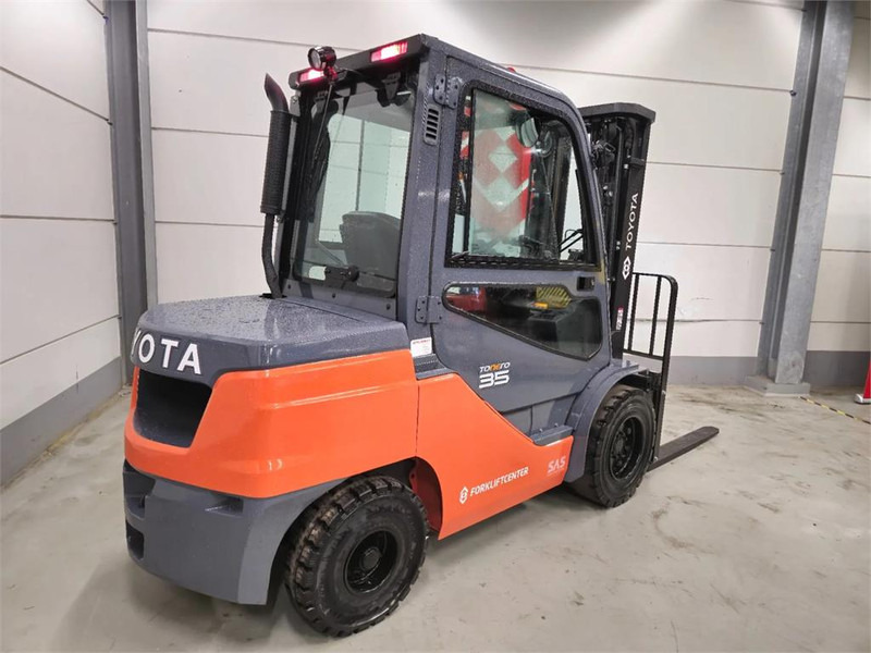 Toyota 52-8FDJF35 - Diesel heftruck: afbeelding 3 Toyota 52-8FDJF35 - Diesel heftruck: afbeelding 3