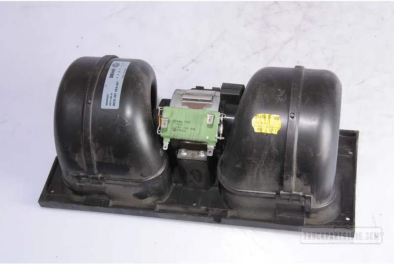 DAF 1672646 Kachel ventilator DAF XF - Verwarming/ Ventilatie voor Vrachtwagen: afbeelding 1 DAF 1672646 Kachel ventilator DAF XF - Verwarming/ Ventilatie voor Vrachtwagen: afbeelding 1