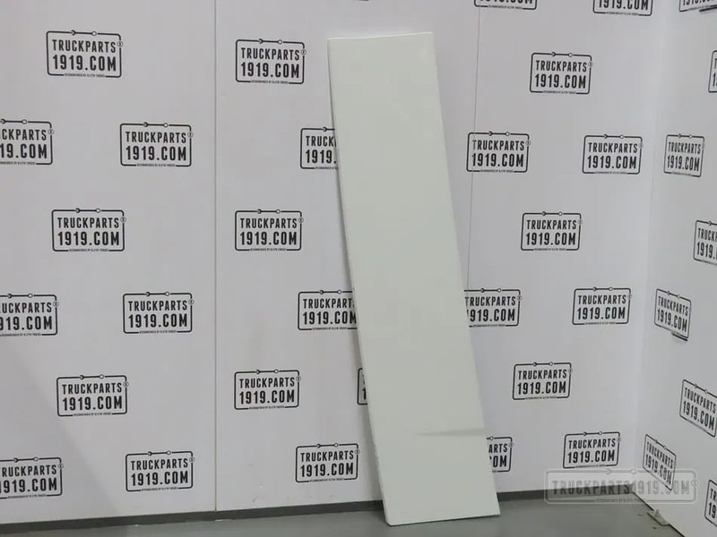 DAF 2333701 Cabine Fender NGD R - Aerokit/ Spoiler voor Vrachtwagen: afbeelding 1 DAF 2333701 Cabine Fender NGD R - Aerokit/ Spoiler voor Vrachtwagen: afbeelding 1