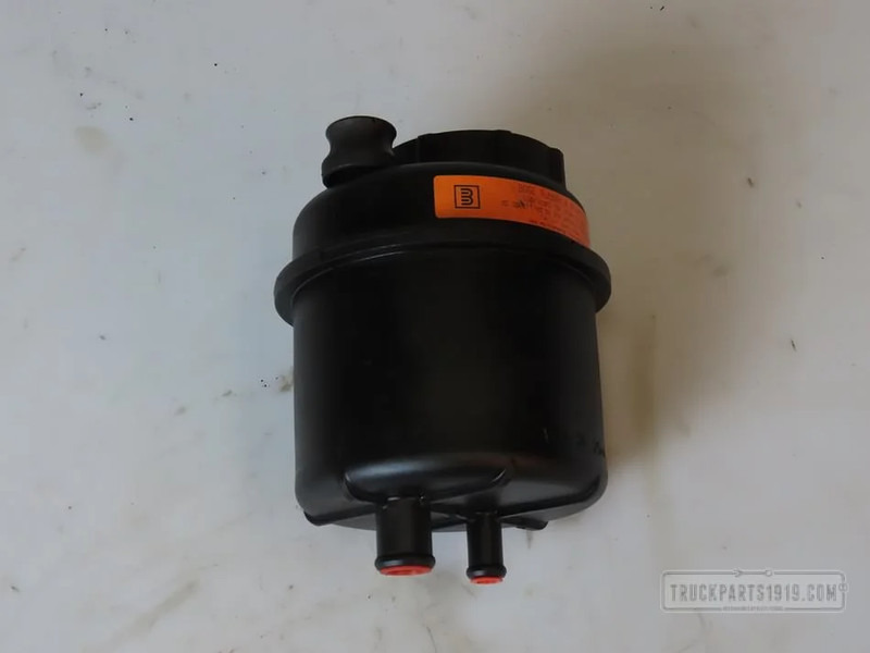 DAF Axle & Steering Parts Stuurolie reservoir DAF - Expansietank voor Vrachtwagen: afbeelding 1 DAF Axle & Steering Parts Stuurolie reservoir DAF - Expansietank voor Vrachtwagen: afbeelding 1