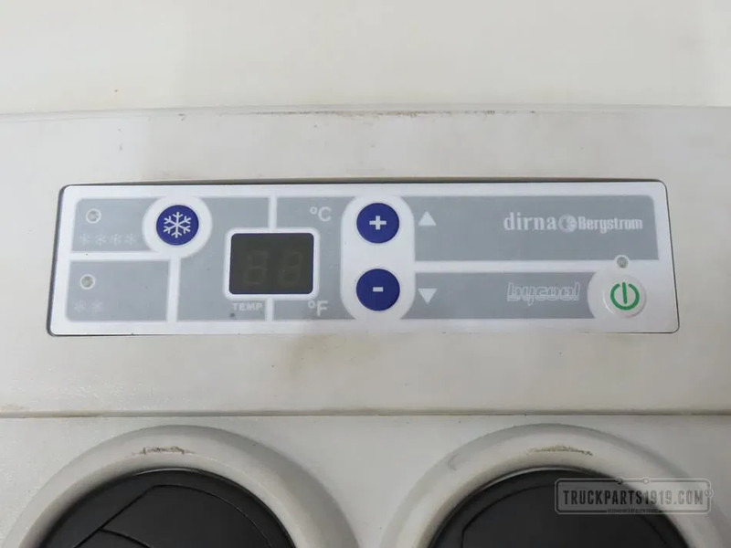DAF Heating, Ventilation & AC Dak airco unit DAF XF - Verwarming/ Ventilatie voor Vrachtwagen: afbeelding 3 DAF Heating, Ventilation & AC Dak airco unit DAF XF - Verwarming/ Ventilatie voor Vrachtwagen: afbeelding 3
