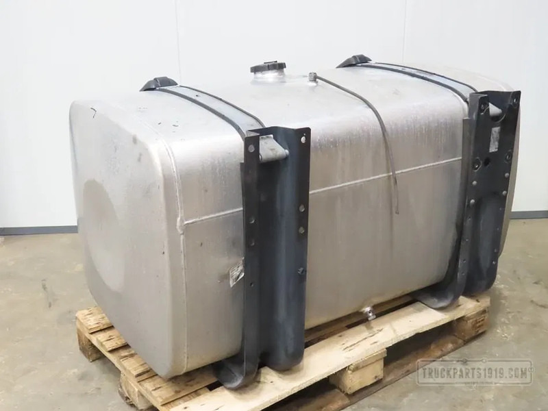 MAN Fuel System Brandstoftank + steunen 580L - Brandstoftank voor Vrachtwagen: afbeelding 2 MAN Fuel System Brandstoftank + steunen 580L - Brandstoftank voor Vrachtwagen: afbeelding 2