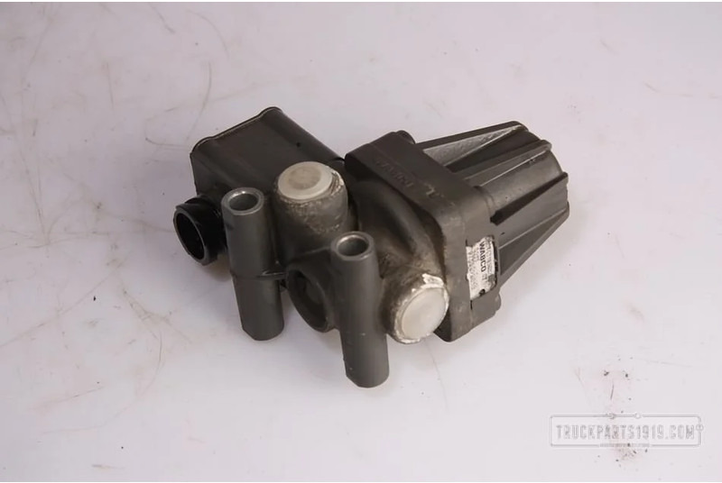 Mercedes-Benz Compressed Air System Drukregelklep - Klep voor Vrachtwagen: afbeelding 1 Mercedes-Benz Compressed Air System Drukregelklep - Klep voor Vrachtwagen: afbeelding 1