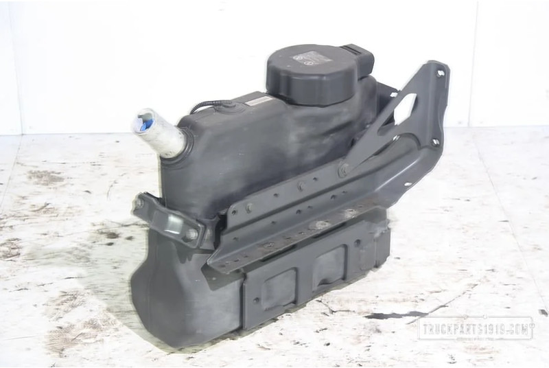 Mercedes-Benz Exhaust System AdBlue Tank Atego 25 ltr. - AdBlue Tank voor Vrachtwagen: afbeelding 1 Mercedes-Benz Exhaust System AdBlue Tank Atego 25 ltr. - AdBlue Tank voor Vrachtwagen: afbeelding 1