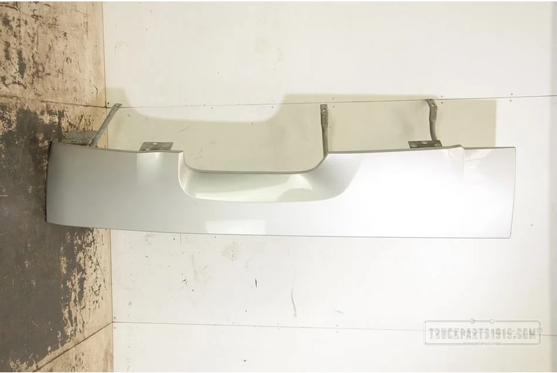 Renault Body & Chassis Parts Zijfender R Renault - Spatbord voor Vrachtwagen: afbeelding 1 Renault Body & Chassis Parts Zijfender R Renault - Spatbord voor Vrachtwagen: afbeelding 1