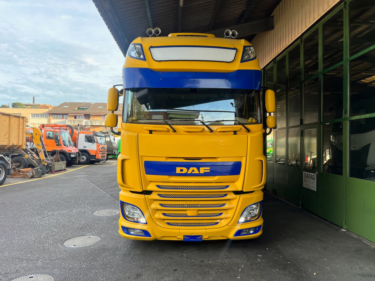 DAF XF 510 Jumbo - Schuifzeilen vrachtwagen: afbeelding 2 DAF XF 510 Jumbo - Schuifzeilen vrachtwagen: afbeelding 2