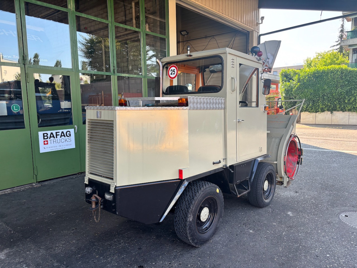 Marke Rolba R200 - Gemeentelijke machine/ Speciaal: afbeelding 5 Marke Rolba R200 - Gemeentelijke machine/ Speciaal: afbeelding 5