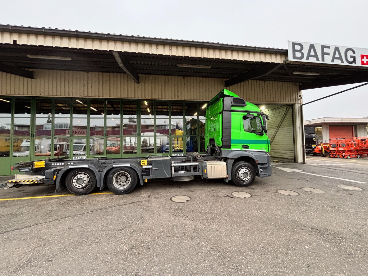 MERCEDES 2543 6x2 - Containertransporter/ Wissellaadbak vrachtwagen: afbeelding 2 MERCEDES 2543 6x2 - Containertransporter/ Wissellaadbak vrachtwagen: afbeelding 2