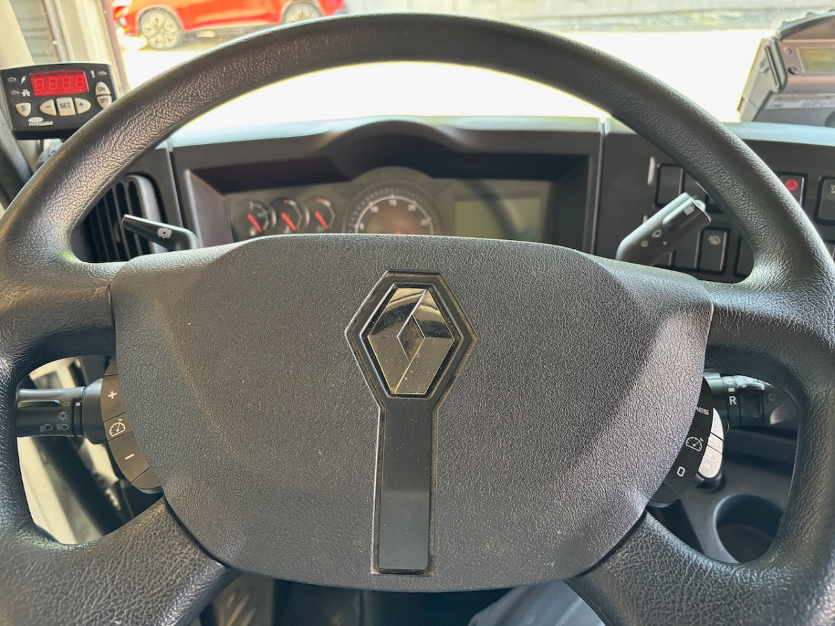 RENAULT D12.240 - Koelwagen vrachtwagen: afbeelding 5 RENAULT D12.240 - Koelwagen vrachtwagen: afbeelding 5