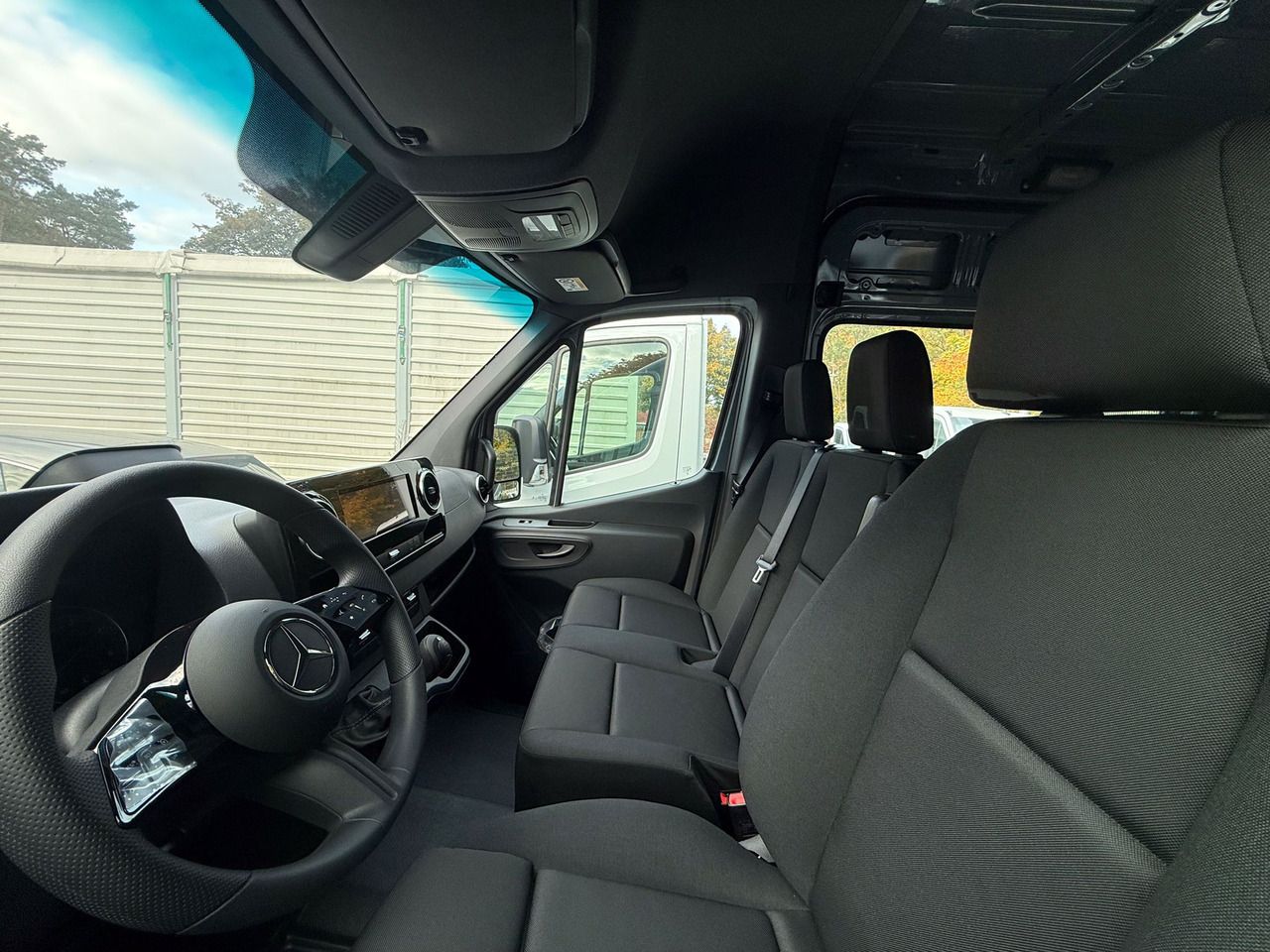Mercedes-Benz Sprinter 317 L3H2 6-Sitzer - Gesloten bestelwagen, Bestelwagen met dubbele cabine: afbeelding 5 Mercedes-Benz Sprinter 317 L3H2 6-Sitzer - Gesloten bestelwagen, Bestelwagen met dubbele cabine: afbeelding 5