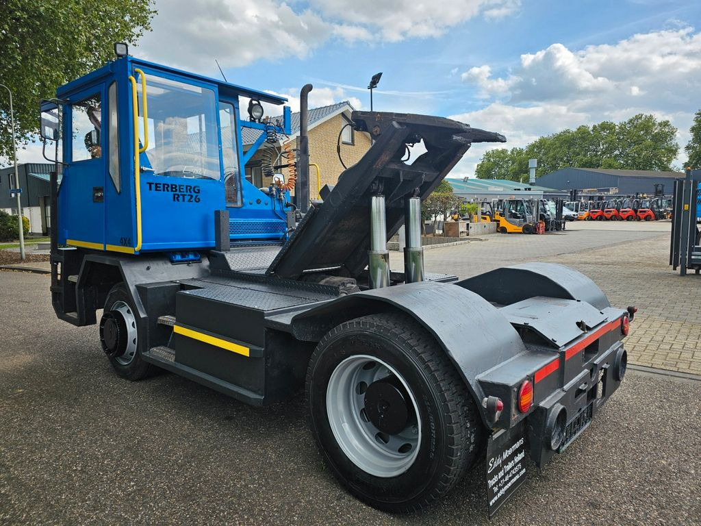 Terberg RT 26 4x4 Rangier Terminal SZM - Trekker: afbeelding 4 Terberg RT 26 4x4 Rangier Terminal SZM - Trekker: afbeelding 4