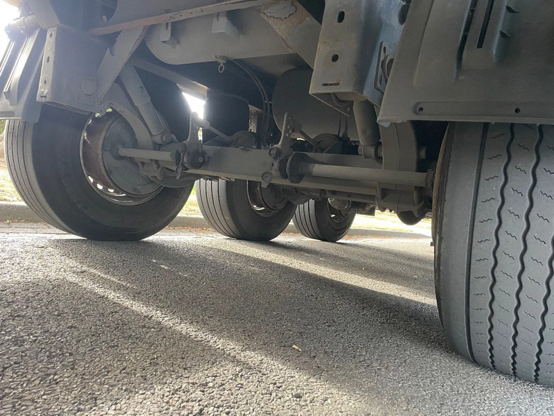 Krone Koeler 3 Asser met laadklep. Komt nog binnen - Koelwagen oplegger: afbeelding 3 Krone Koeler 3 Asser met laadklep. Komt nog binnen - Koelwagen oplegger: afbeelding 3