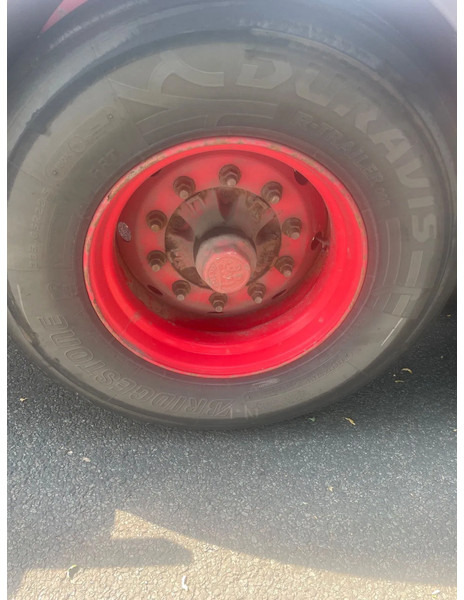 Renders 2x 20 1x 30 1x 40 in prijs verlaagt - Containertransporter/ Wissellaadbak oplegger: afbeelding 3 Renders 2x 20 1x 30 1x 40 in prijs verlaagt - Containertransporter/ Wissellaadbak oplegger: afbeelding 3