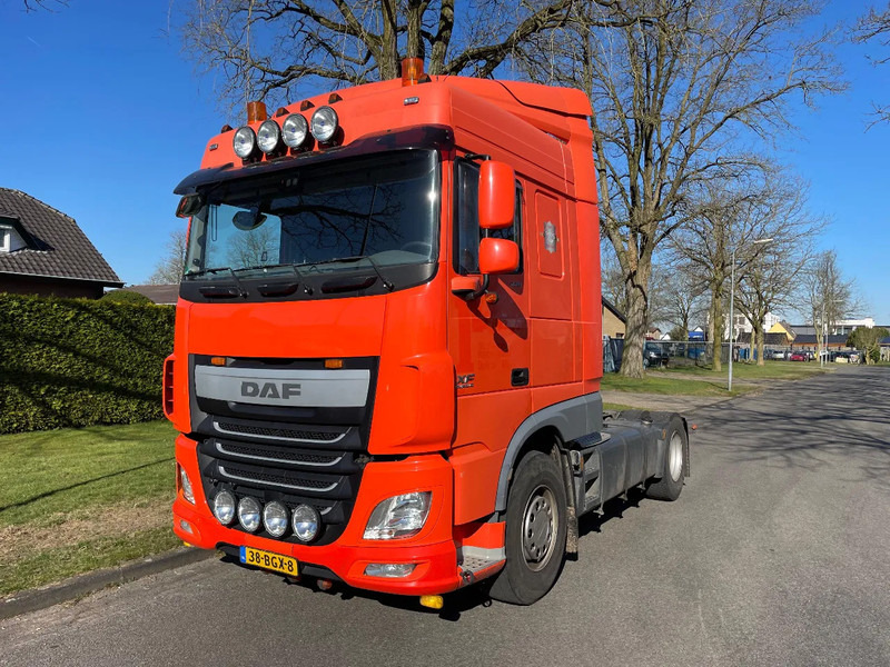 DAF XF 440 XF440 Daf Nieuwe tachograaf “”””””” Hand geschakeld - Trekker: afbeelding 1 DAF XF 440 XF440 Daf Nieuwe tachograaf “”””””” Hand geschakeld - Trekker: afbeelding 1