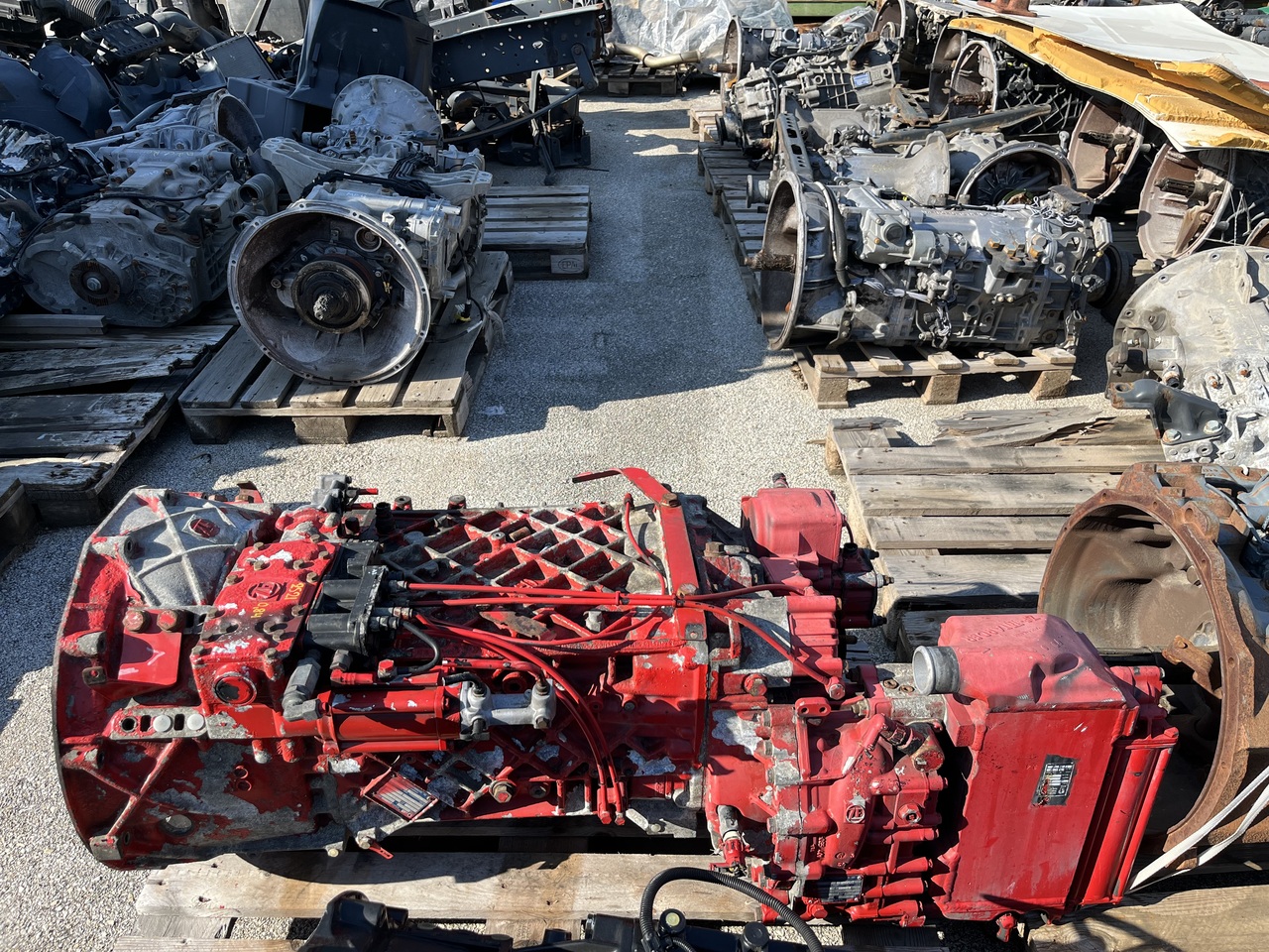 GEARBOX ZF 16S2521-INTARTER MAN TGA - Versnellingsbak voor Vrachtwagen: afbeelding 3 GEARBOX ZF 16S2521-INTARTER MAN TGA - Versnellingsbak voor Vrachtwagen: afbeelding 3