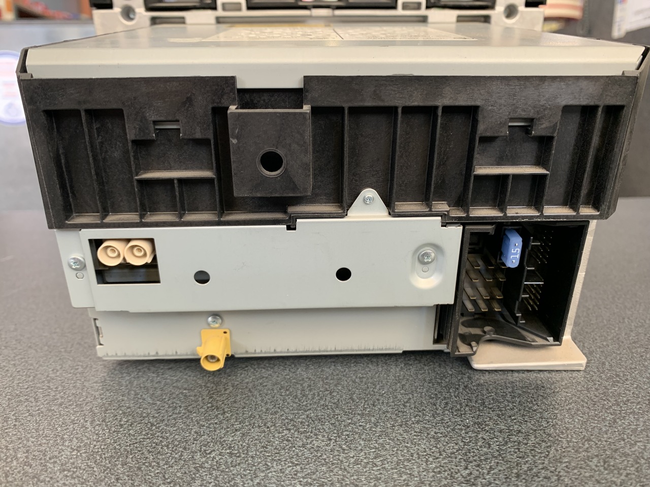 RADIO CD MERCEDES SPRINTER 906 MF2830 - Navigatiesysteem voor Bedrijfswagen: afbeelding 3 RADIO CD MERCEDES SPRINTER 906 MF2830 - Navigatiesysteem voor Bedrijfswagen: afbeelding 3