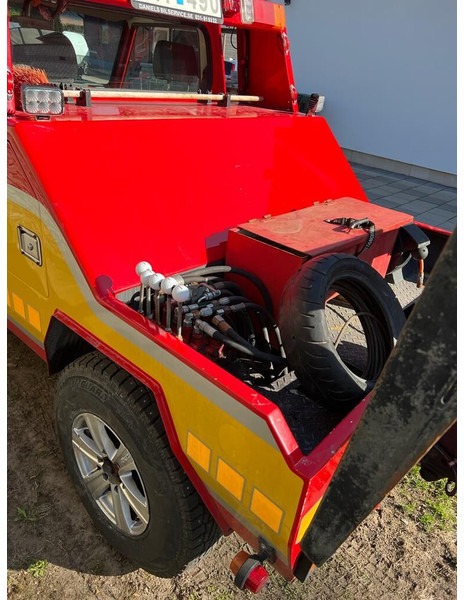 Toyota LAND CRUISER 70 P - Bergingsvoertuig: afbeelding 5 Toyota LAND CRUISER 70 P - Bergingsvoertuig: afbeelding 5