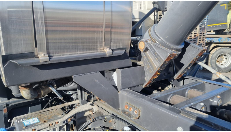 Volvo FH750 New engine and gearbox - Chassis vrachtwagen: afbeelding 4 Volvo FH750 New engine and gearbox - Chassis vrachtwagen: afbeelding 4