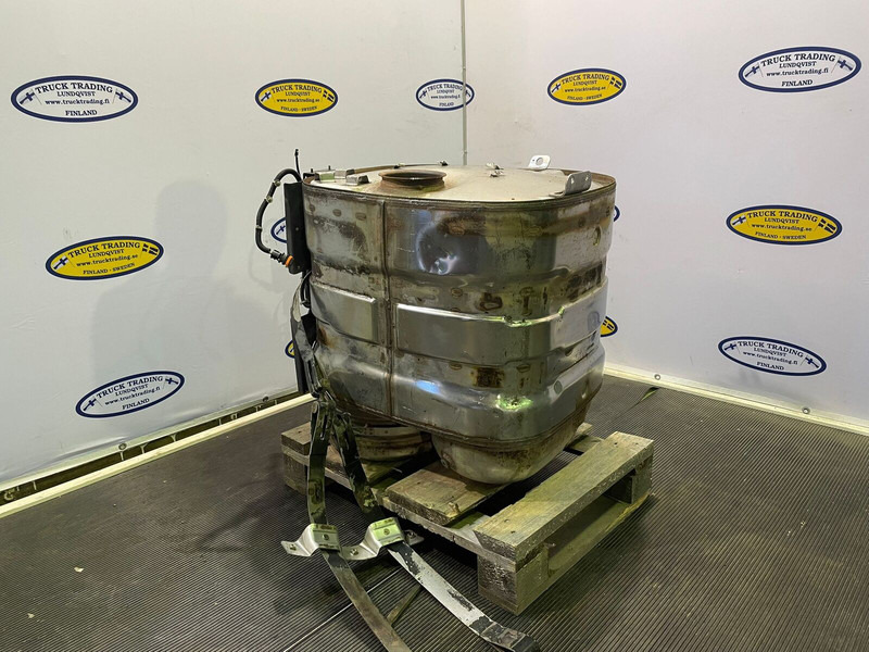 Volvo Silencer 21364822 23094588 - Katalysator: afbeelding 1 Volvo Silencer 21364822 23094588 - Katalysator: afbeelding 1