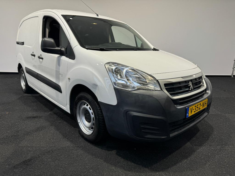 Peugeot Partner Partner L1H1. 1.6 HDi 75 Apk 2026. Airco - Kleine bestelwagen: afbeelding 1 Peugeot Partner Partner L1H1. 1.6 HDi 75 Apk 2026. Airco - Kleine bestelwagen: afbeelding 1