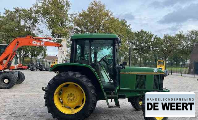 John Deere 6100 - Tractor: afbeelding 4 John Deere 6100 - Tractor: afbeelding 4