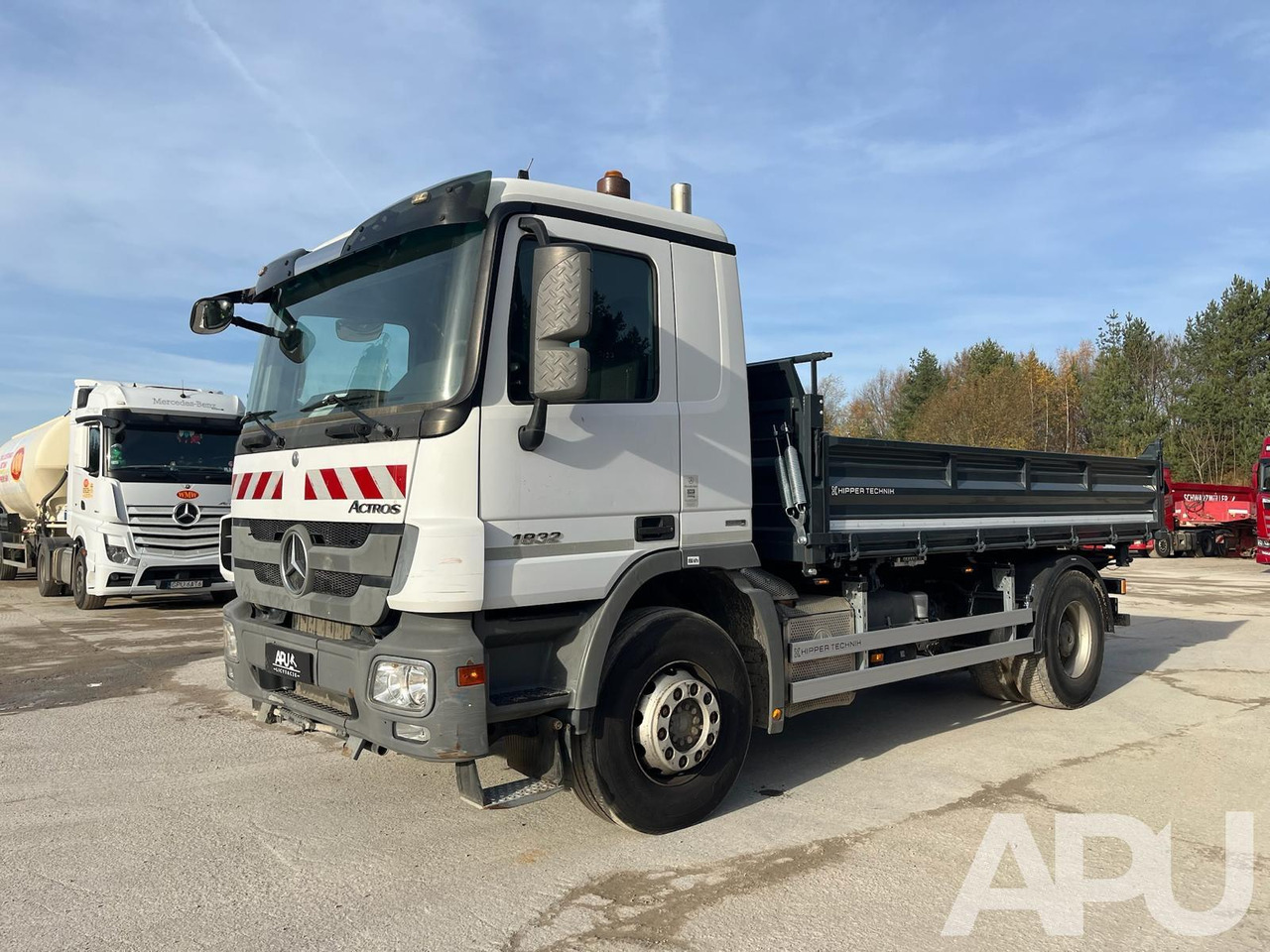 Mercedes-Benz Actros 1832 - Kipper vrachtwagen: afbeelding 1 Mercedes-Benz Actros 1832 - Kipper vrachtwagen: afbeelding 1