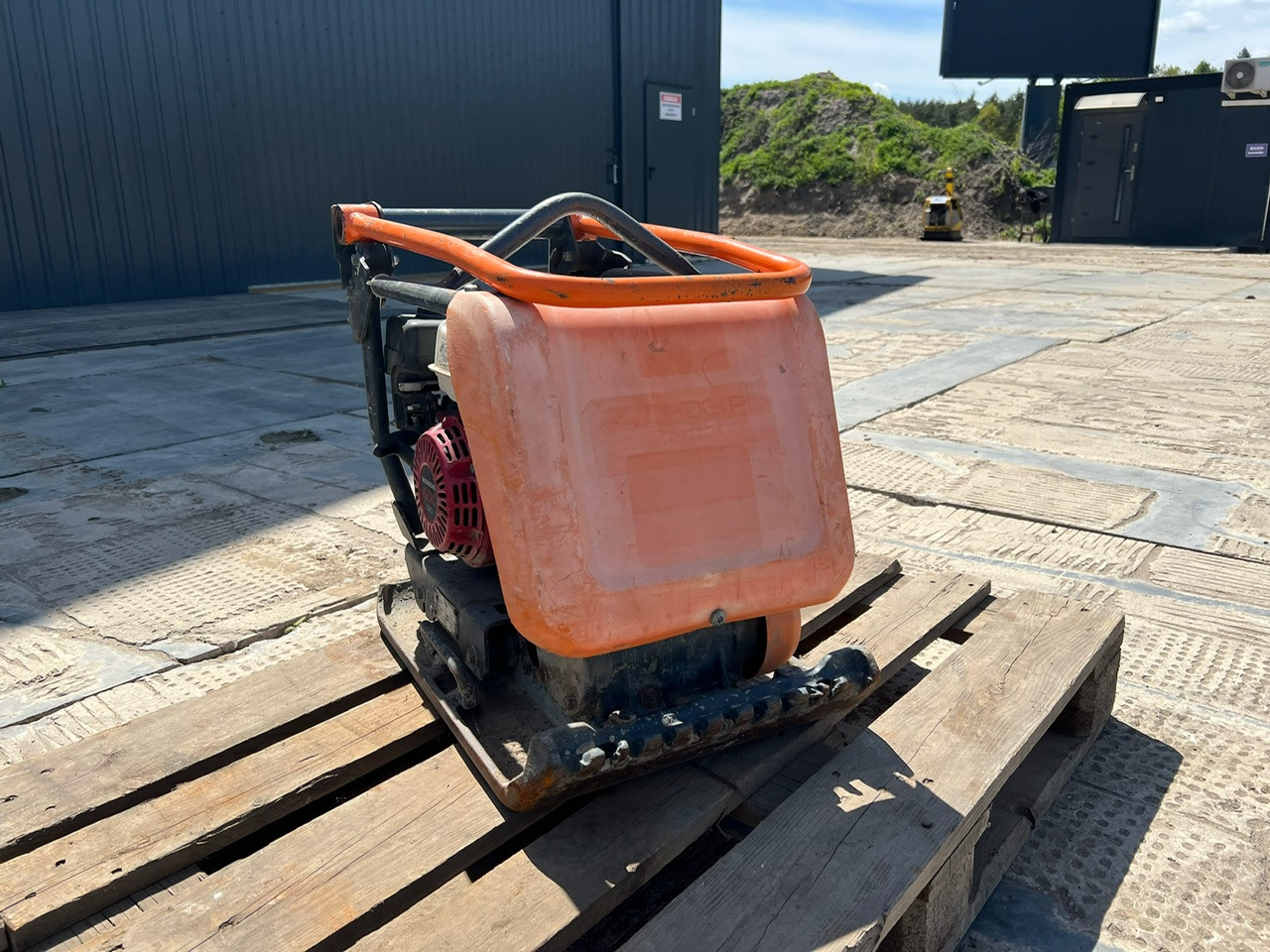 Zagęszczarka ALTRAD BELLE FC4000E PCX13/40 - Trilplaat: afbeelding 3 Zagęszczarka ALTRAD BELLE FC4000E PCX13/40 - Trilplaat: afbeelding 3