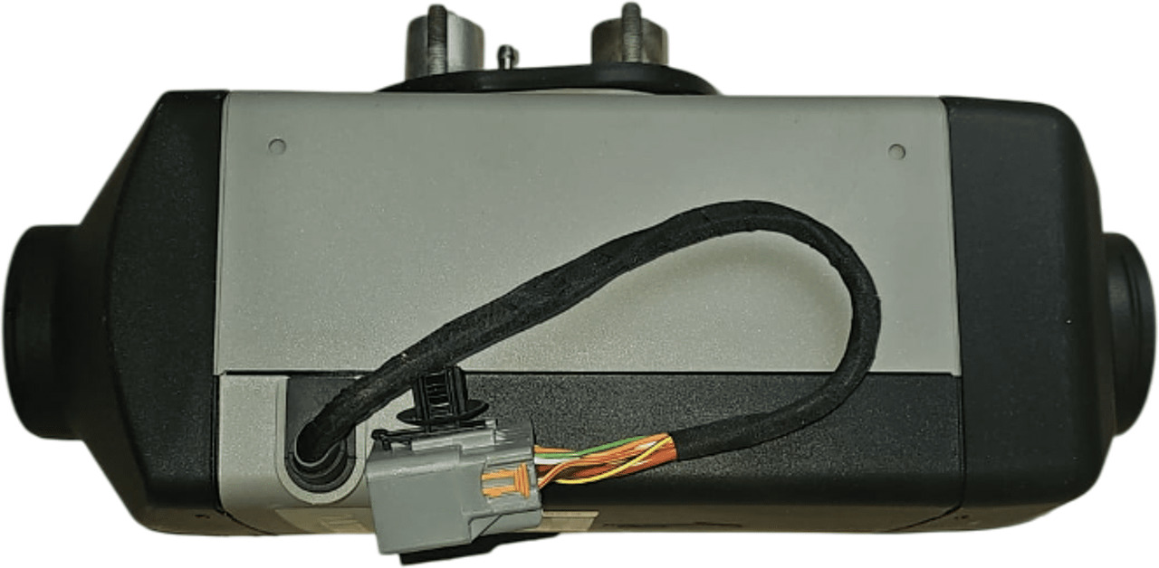 WEBASTO LUCHTVERWARMER AIRTOP EVO 2000 24V/2kW VOLVO | GEBRUIKT | 24211126 - Verwarming/ Ventilatie voor Vrachtwagen: afbeelding 3 WEBASTO LUCHTVERWARMER AIRTOP EVO 2000 24V/2kW VOLVO | GEBRUIKT | 24211126 - Verwarming/ Ventilatie voor Vrachtwagen: afbeelding 3