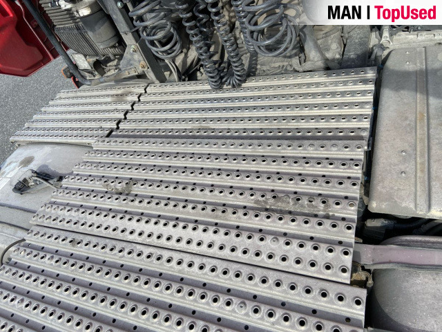 MAN TGX 26.470 6x2/2 BL SA "Retarder / 700 l Tank" - Trekker: afbeelding 4 MAN TGX 26.470 6x2/2 BL SA "Retarder / 700 l Tank" - Trekker: afbeelding 4