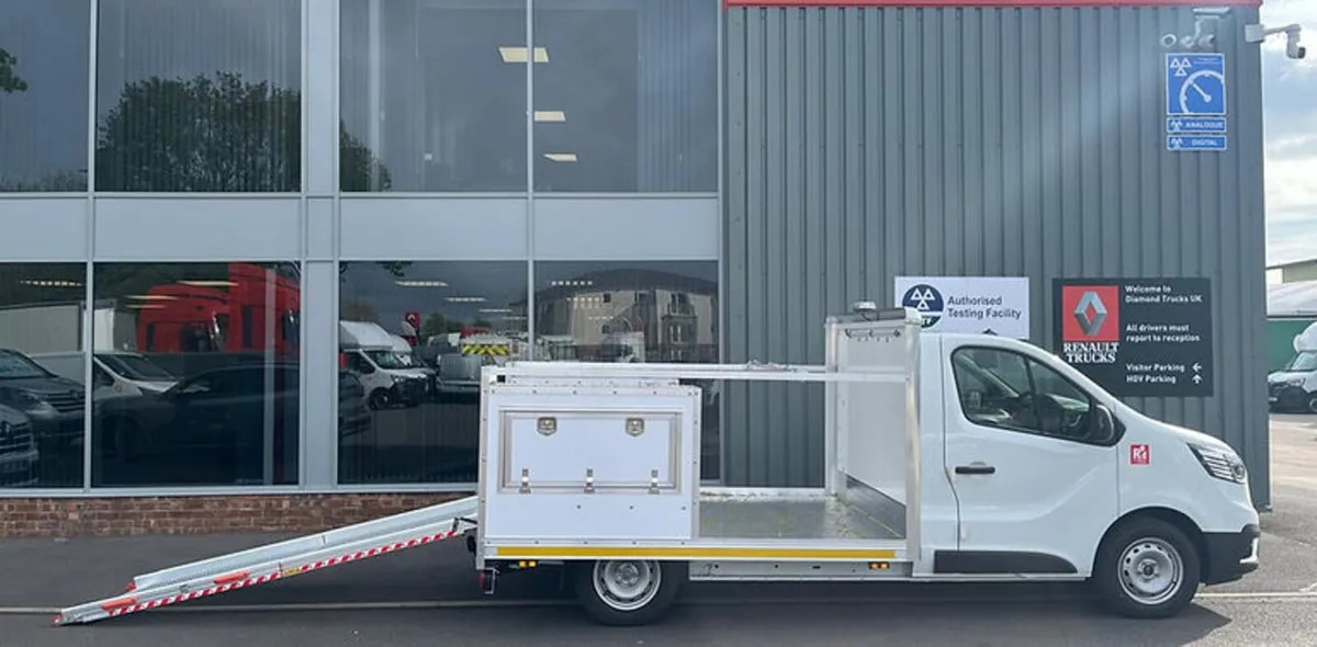 2024 Renault Trafic with Traffic Management Spec body - Bedrijfswagen: afbeelding 1 2024 Renault Trafic with Traffic Management Spec body - Bedrijfswagen: afbeelding 1