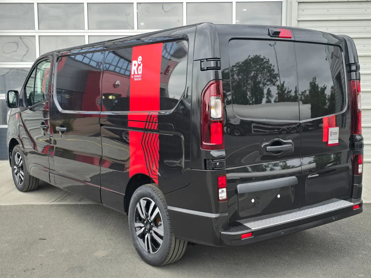 NEW Renault Trafic Exclusive 170BHP/150BHP Auto Black - Gesloten bestelwagen: afbeelding 3 NEW Renault Trafic Exclusive 170BHP/150BHP Auto Black - Gesloten bestelwagen: afbeelding 3