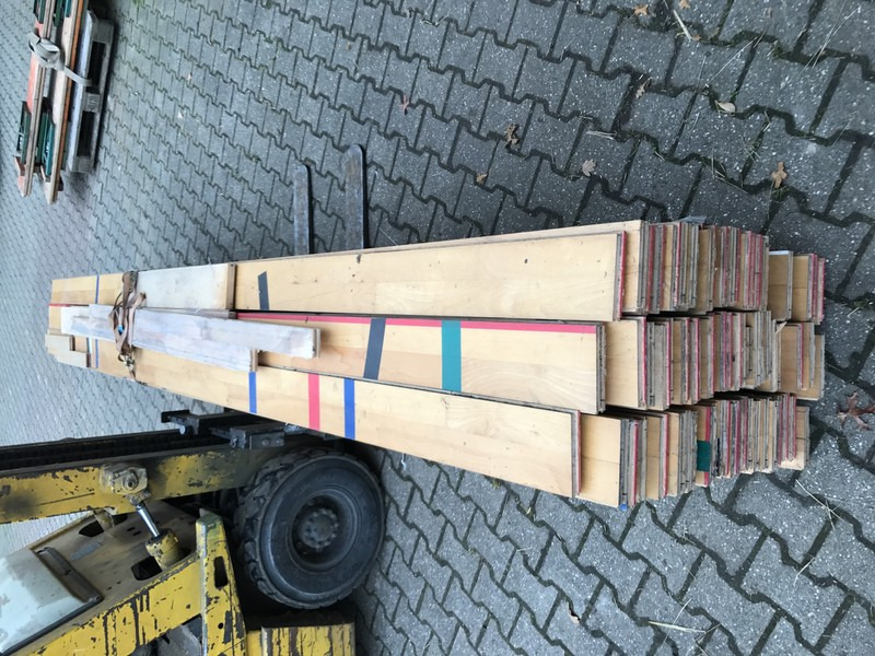 HOUTEN vloerplanken - Houtbewerkingsmachine: afbeelding 1 HOUTEN vloerplanken - Houtbewerkingsmachine: afbeelding 1