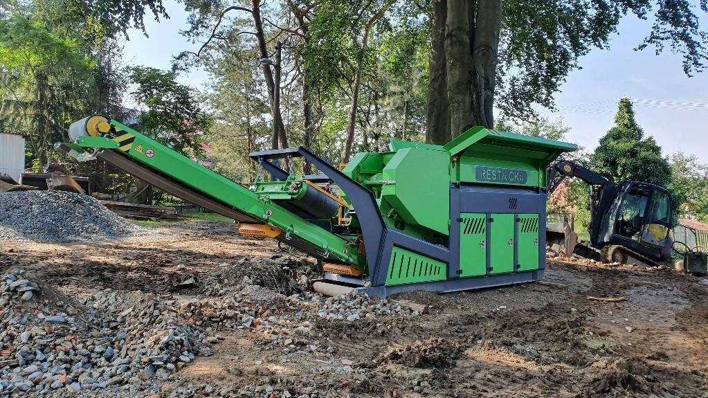 Resta CK4 470x330 - Mobiele breker: afbeelding 2 Resta CK4 470x330 - Mobiele breker: afbeelding 2